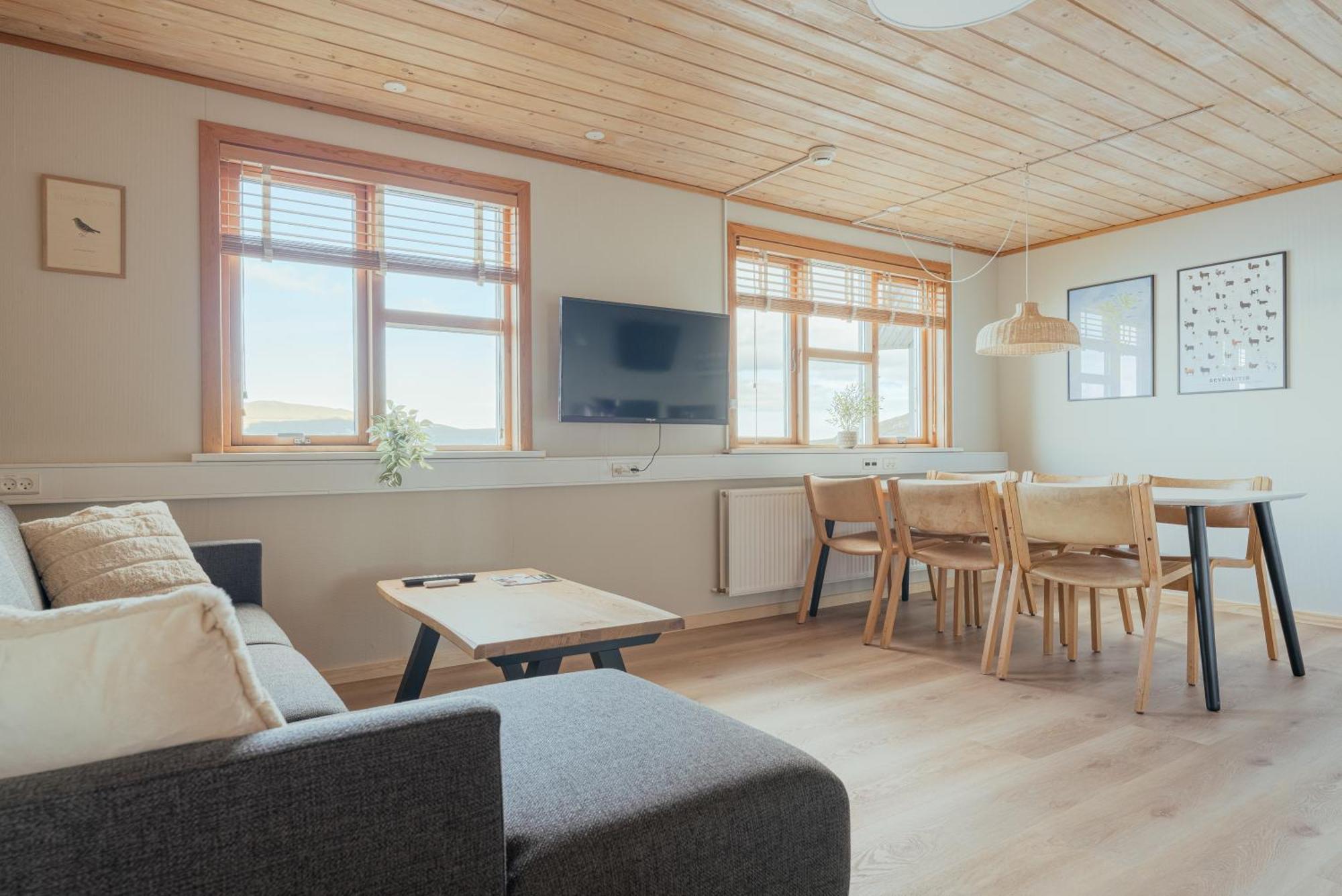 A Tromini Guesthouse トースハウン エクステリア 写真